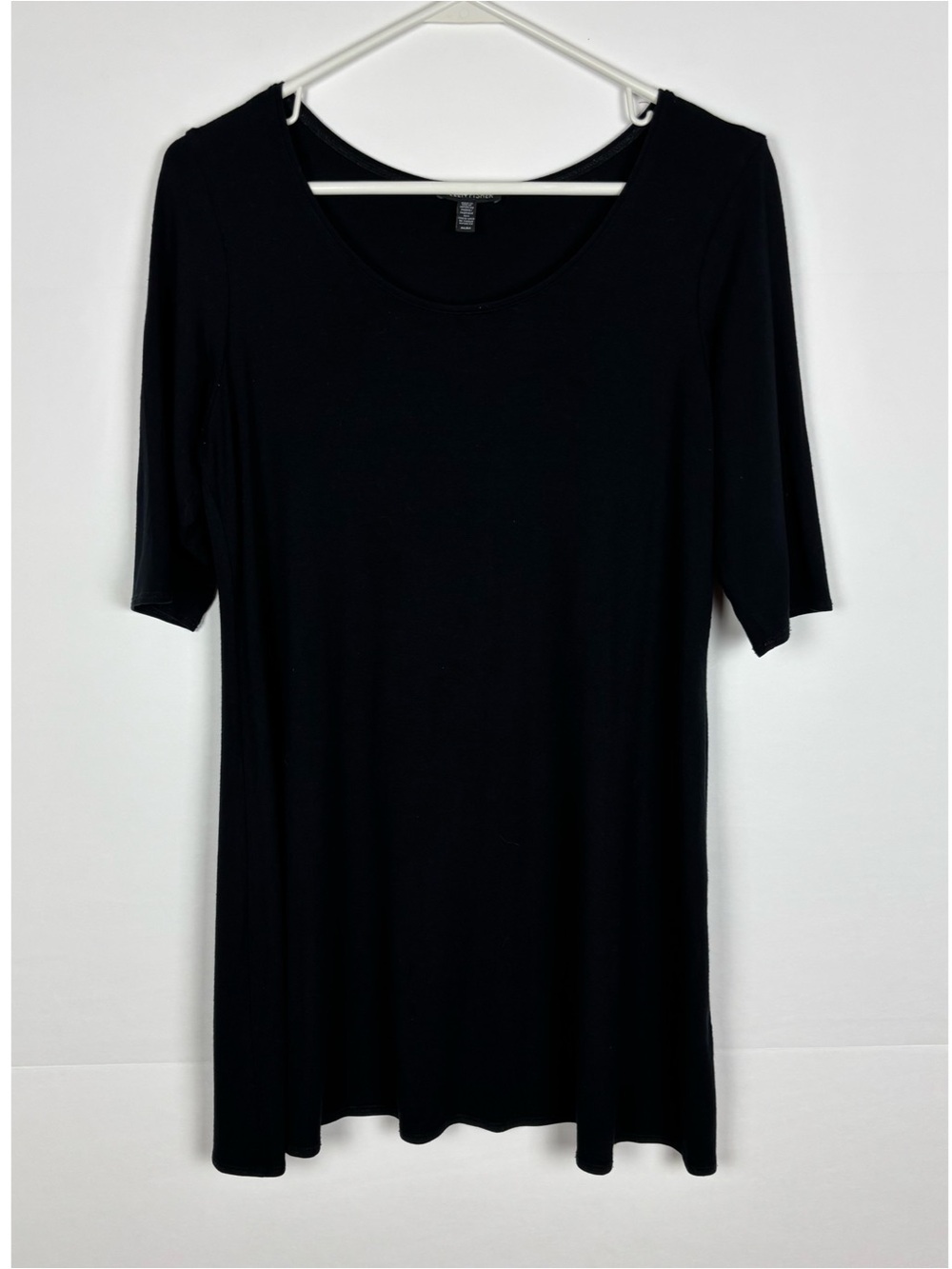 Eileen Fisher Black Jersey Knit Tunic Top
Scoop Neck Elbow Sleeve Size Medium